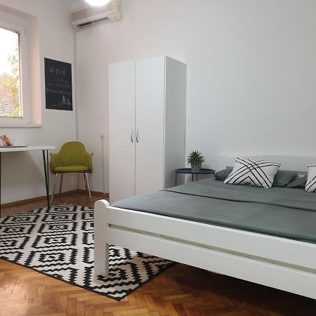 Apartman Park Jagodina-Studio U Centru Grada Ngoại thất bức ảnh