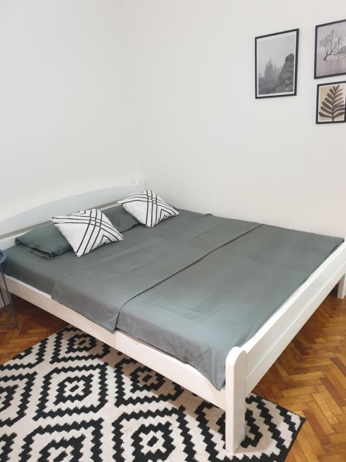 Apartman Park Jagodina-Studio U Centru Grada Ngoại thất bức ảnh