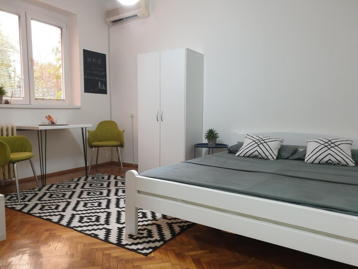 Apartman Park Jagodina-Studio U Centru Grada Ngoại thất bức ảnh